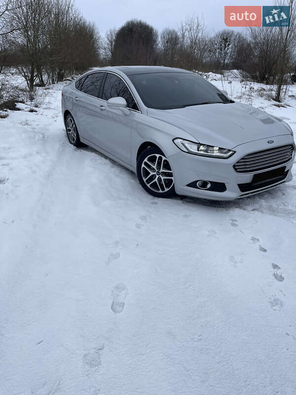 Седан Ford Mondeo 2015 в Киеве Седан Ford Mondeo 2015 в Киеве