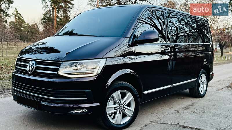 Мінівен Volkswagen Multivan 2016 в Києві