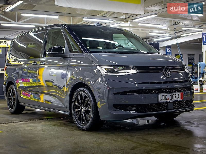 Минивэн Volkswagen Multivan 2022 в Черновцах