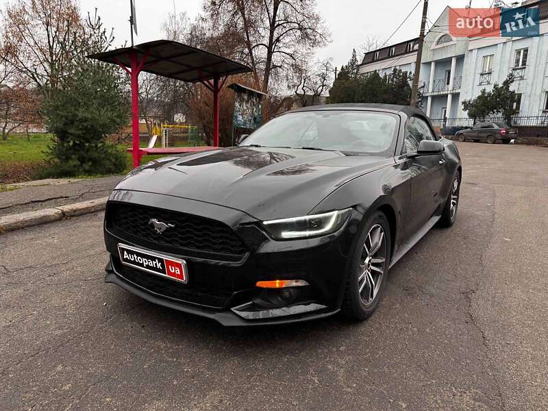 Кабриолет Ford Mustang 2016 в Киеве Кабриолет Ford Mustang 2016 в Киеве