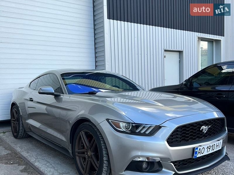 Купе Ford Mustang 2016 в Сумах