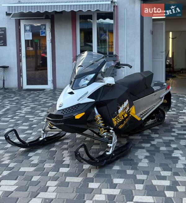 Снегоходы для охоты и рыбалки BRP MXZ 2011 в Киеве Снегоходы для охоты и рыбалки BRP MXZ 2011 в Киеве