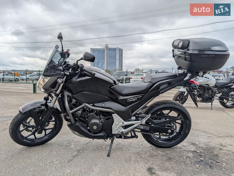 Мотоцикл Без обтікачів (Naked bike) Honda NC 700S 2012 в Києві