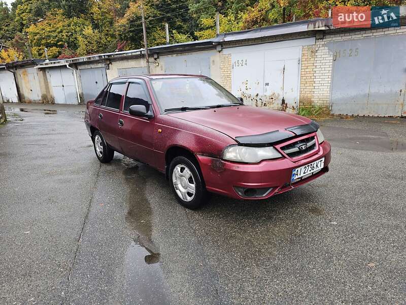 Седан Daewoo Nexia 2011 в Киеве