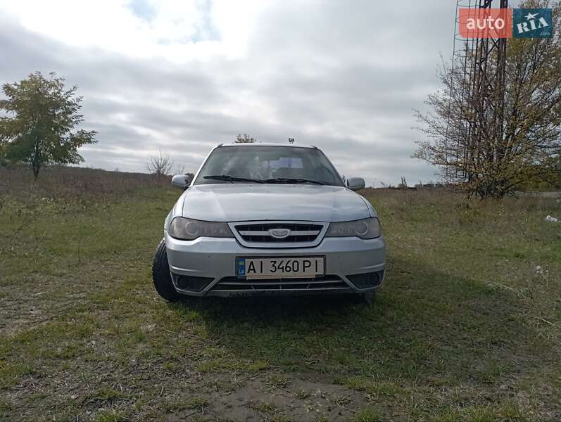 Седан Daewoo Nexia 2012 в Луцке