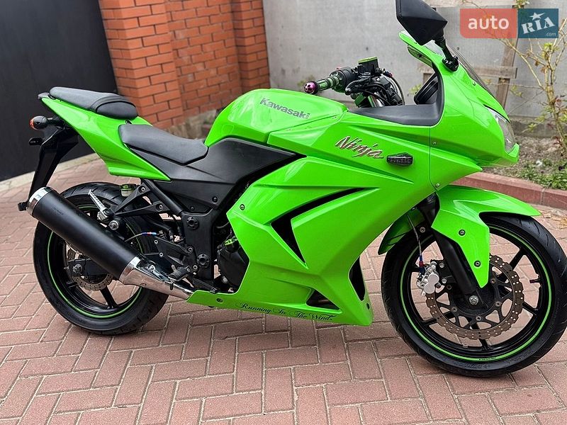 Мотоцикл Без обтекателей (Naked bike) Kawasaki Ninja 250R 2012 в Сновске