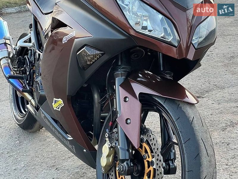Спортбайк Kawasaki Ninja 300 2014 в Миронівці