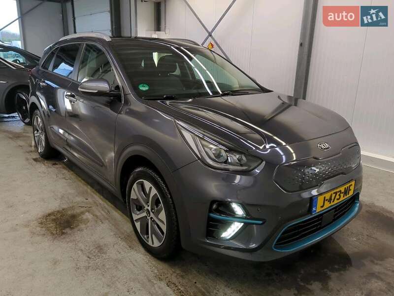 Внедорожник / Кроссовер Kia Niro 2020 в Киеве