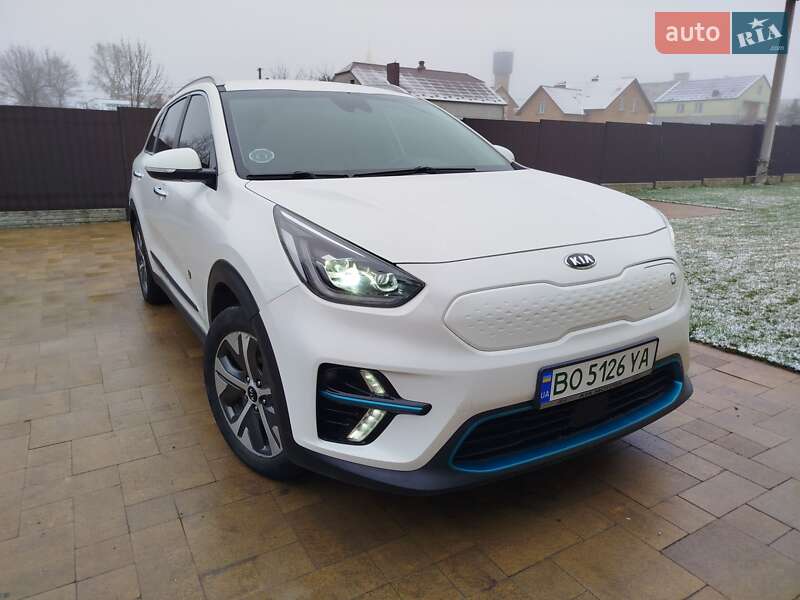 Внедорожник / Кроссовер Kia Niro 2020 в Тернополе