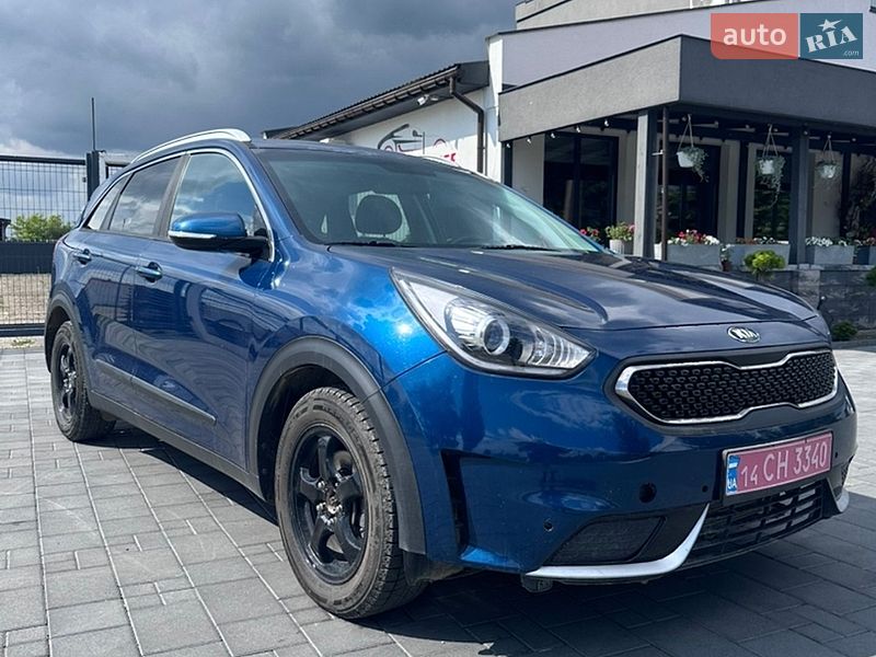 Внедорожник / Кроссовер Kia Niro 2017 в Самборе
