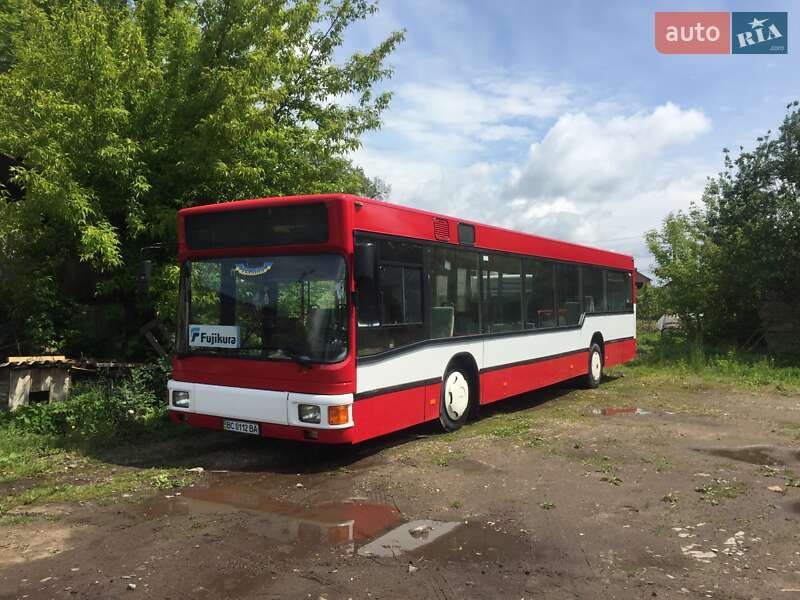 Городской автобус MAN NL 202 1995 в Львове