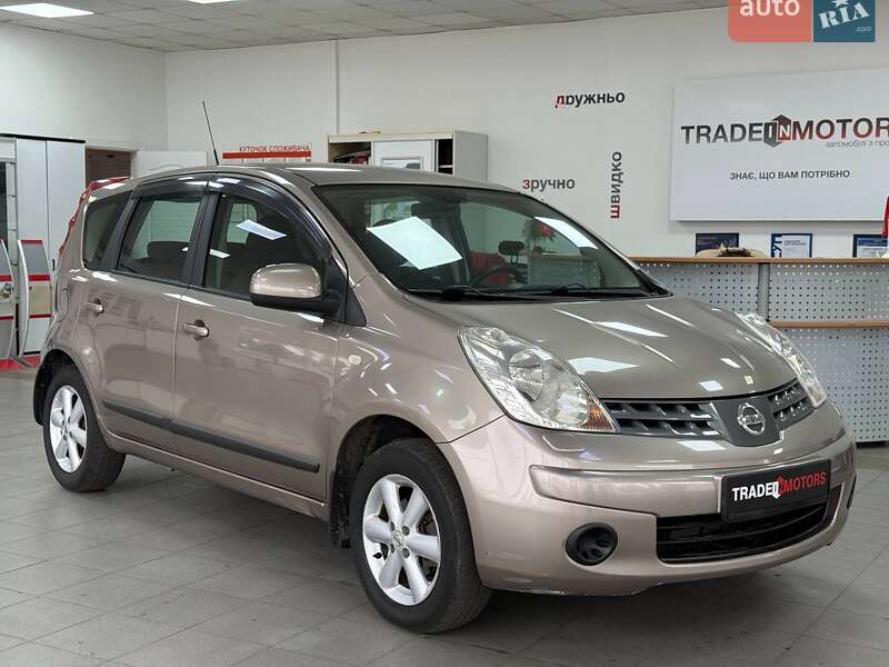 Хэтчбек Nissan Note 2007 в Киеве Хэтчбек Nissan Note 2007 в Киеве