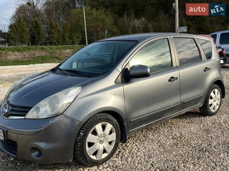 Хэтчбек Nissan Note 2011 в Львове