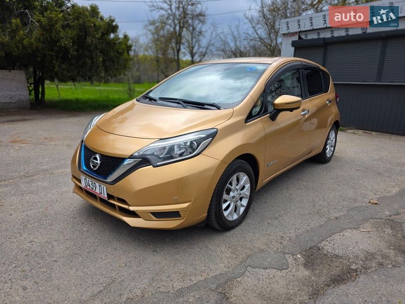 Хэтчбек Nissan Note 2017 в Одессе