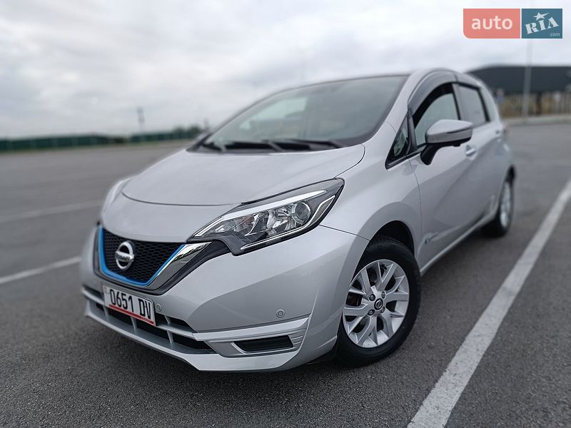 Хэтчбек Nissan Note 2020 в Днепре Хэтчбек Nissan Note 2020 в Днепре