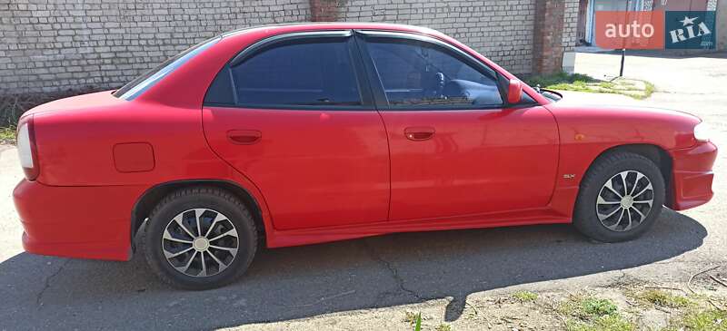 Седан Daewoo Nubira 1998 в Николаеве