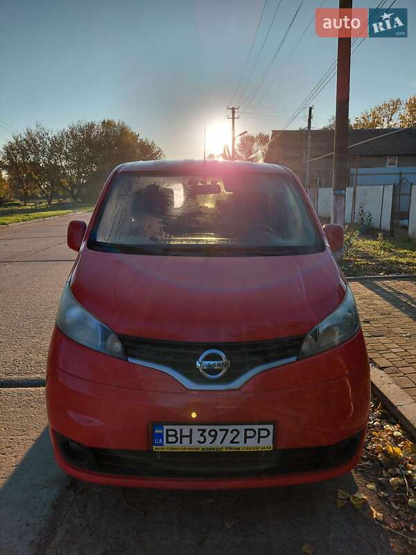 Минивэн Nissan NV200 2010 в Любашевке Минивэн Nissan NV200 2010 в Любашевке