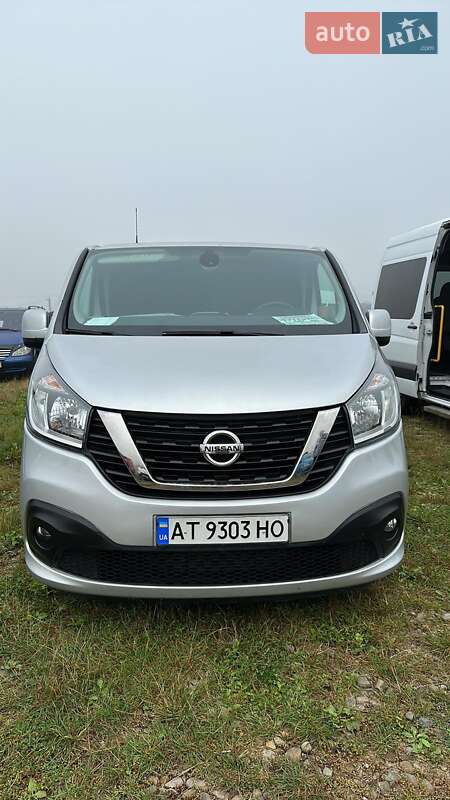 Грузовой фургон Nissan NV300 2017 в Косове