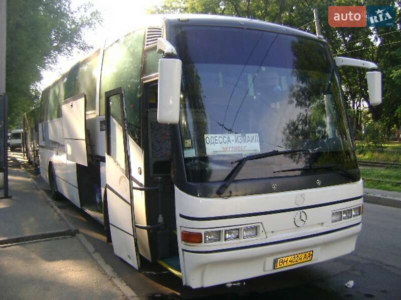 Туристический / Междугородний автобус Mercedes-Benz O 303 2000 в Одессе