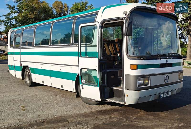 Туристический / Междугородний автобус Mercedes-Benz O 303 1987 в Днепре