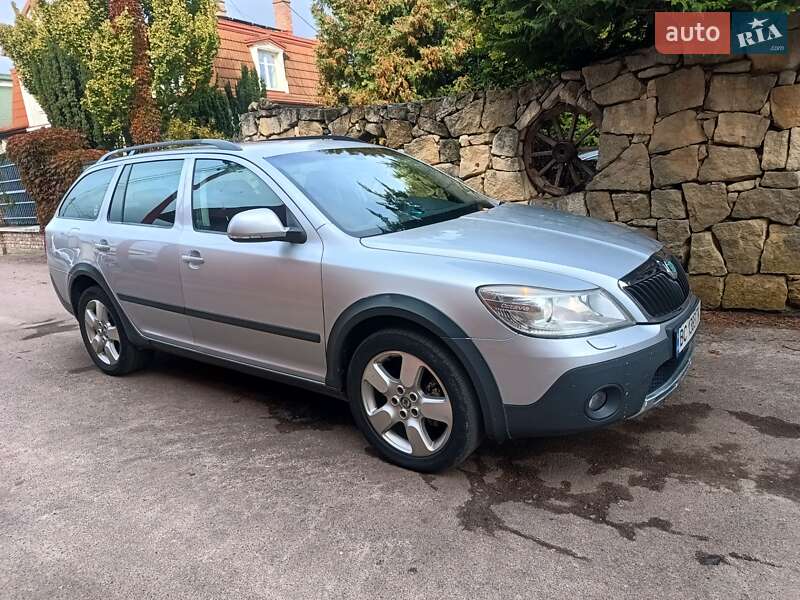 Универсал Skoda Octavia Scout 2010 в Львове