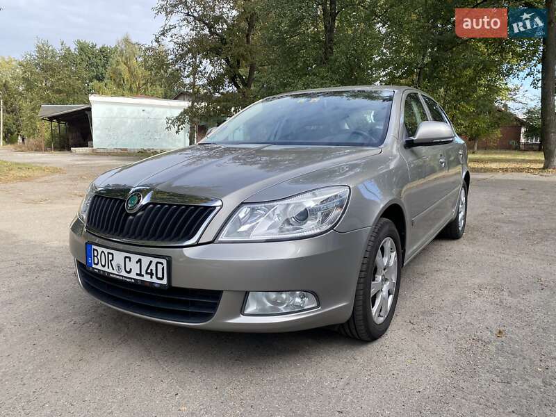 Лифтбек Skoda Octavia 2011 в Лебедине