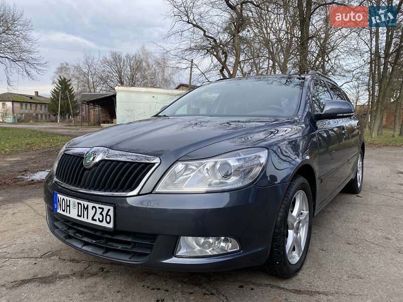 Универсал Skoda Octavia 2010 в Лебедине