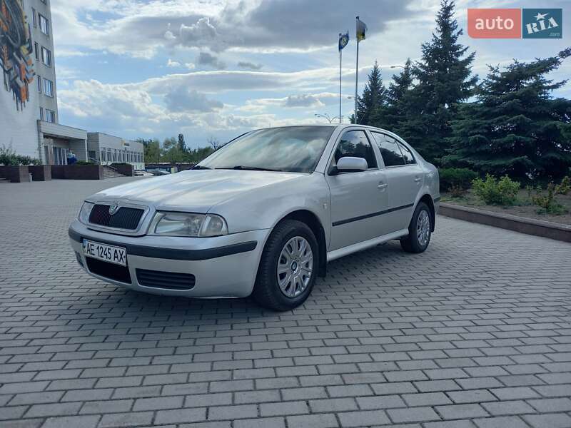 Лифтбек Skoda Octavia 2006 в Днепре