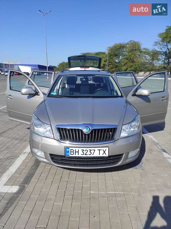 Универсал Skoda Octavia 2012 в Одессе