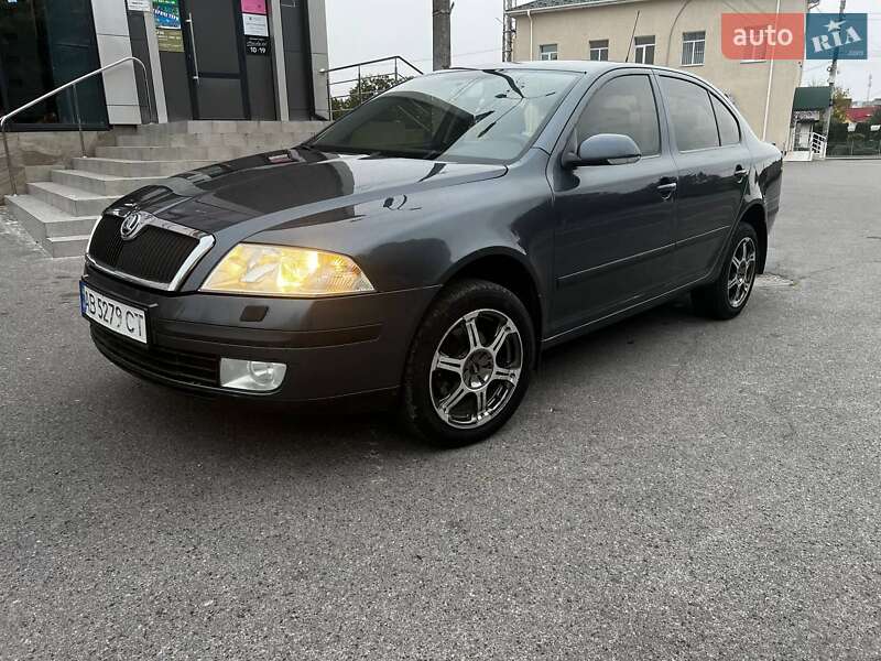 Лифтбек Skoda Octavia 2007 в Калиновке
