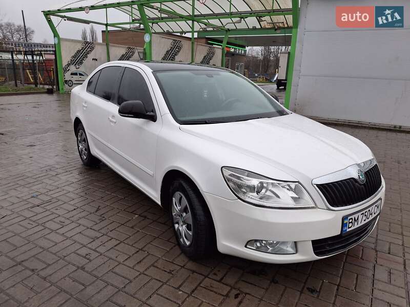 Лифтбек Skoda Octavia 2010 в Конотопе
