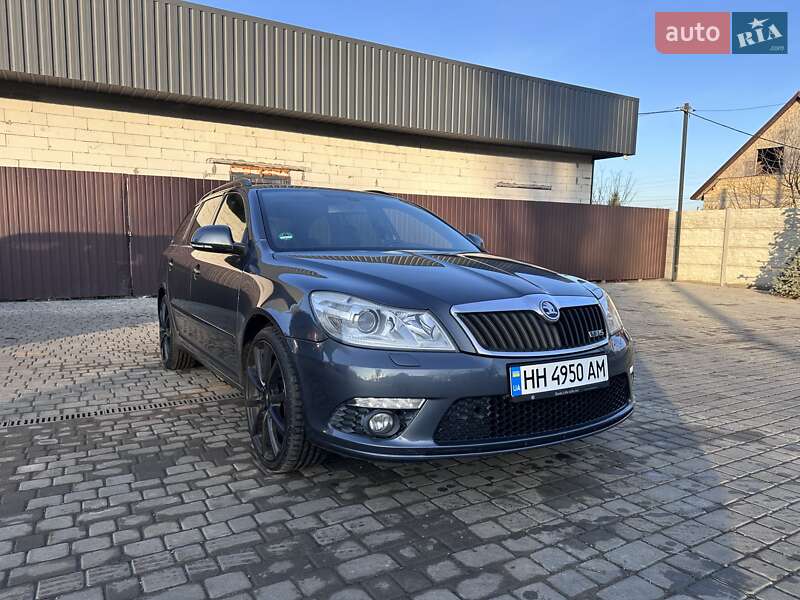 Универсал Skoda Octavia 2010 в Раздельной