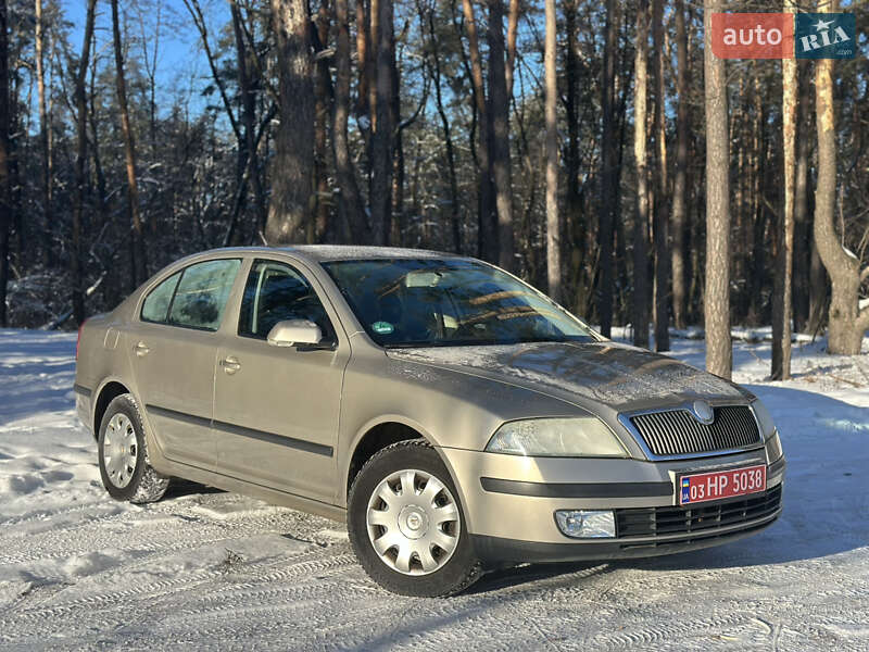 Лифтбек Skoda Octavia 2006 в Киеве