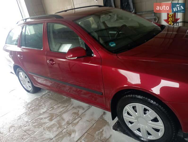 Универсал Skoda Octavia 2006 в Песчанке