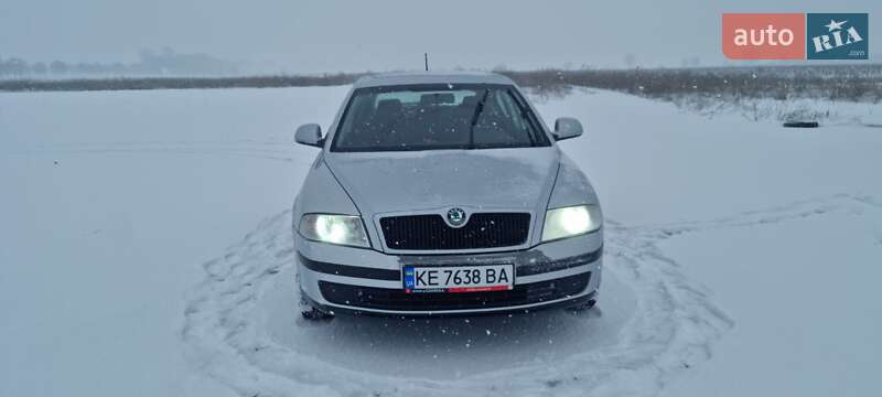 Лифтбек Skoda Octavia 2010 в Магдалиновке Лифтбек Skoda Octavia 2010 в Магдалиновке