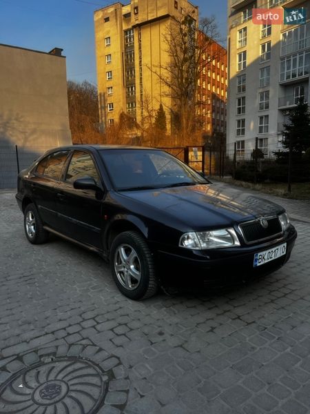 Лифтбек Skoda Octavia 2000 в Львове