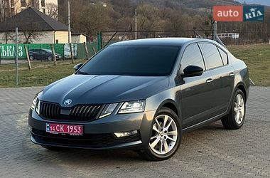 Лифтбек Skoda Octavia 2019 в Сваляве