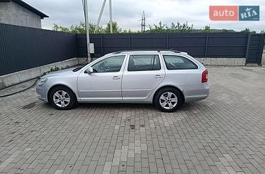 Универсал Skoda Octavia 2011 в Калуше