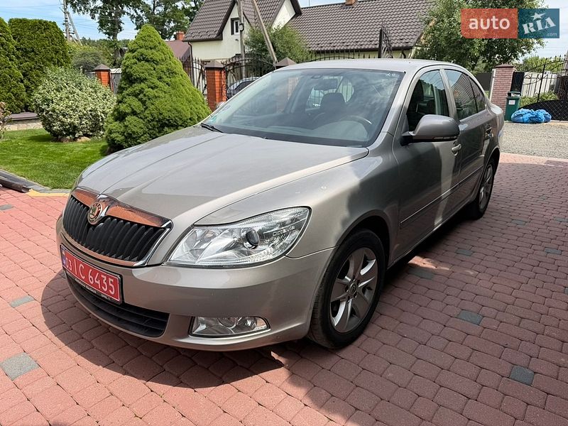Лифтбек Skoda Octavia 2010 в Киверцах