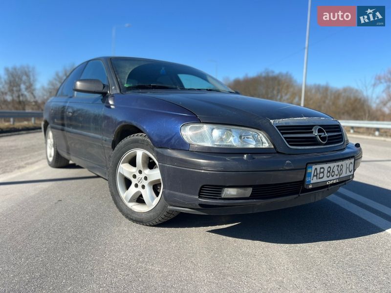 Седан Opel Omega 2000 в Хмельницькому