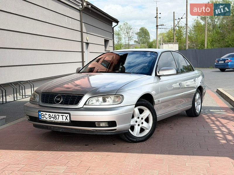 Седан Opel Omega 2003 в Дрогобыче