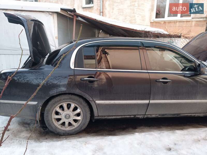 Седан Kia Opirus 2005 в Львове Седан Kia Opirus 2005 в Львове