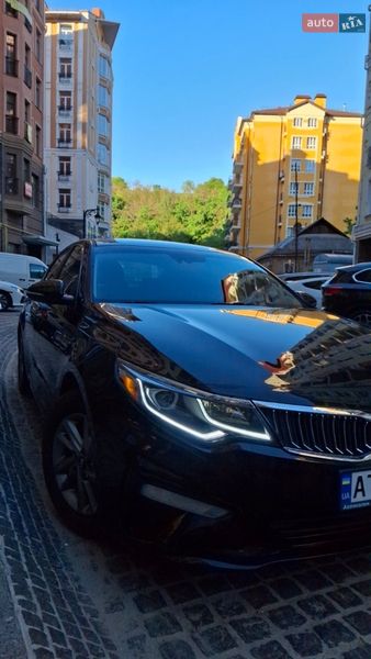 Седан Kia Optima 2018 в Киеве