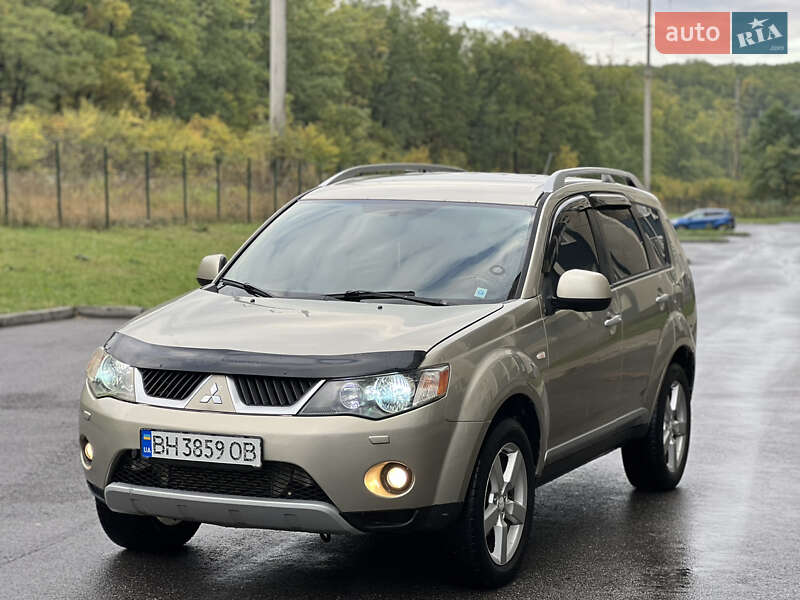 Внедорожник / Кроссовер Mitsubishi Outlander 2007 в Харькове Внедорожник / Кроссовер Mitsubishi Outlander 2007 в Харькове
