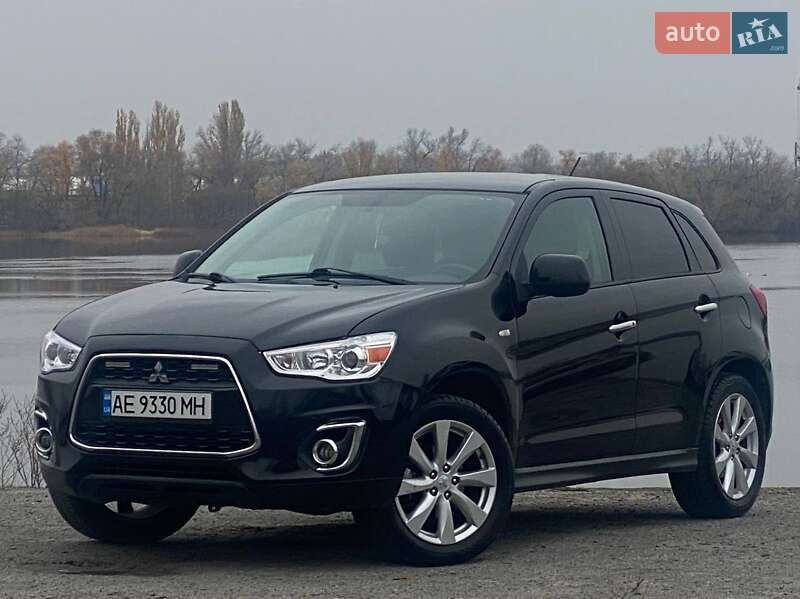Внедорожник / Кроссовер Mitsubishi Outlander 2014 в Днепре