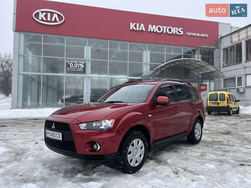 Внедорожник / Кроссовер Mitsubishi Outlander 2010 в Чернигове