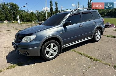 Внедорожник / Кроссовер Mitsubishi Outlander 2006 в Ладыжине