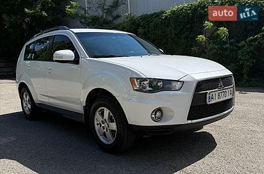 Внедорожник / Кроссовер Mitsubishi Outlander 2011 в Броварах
