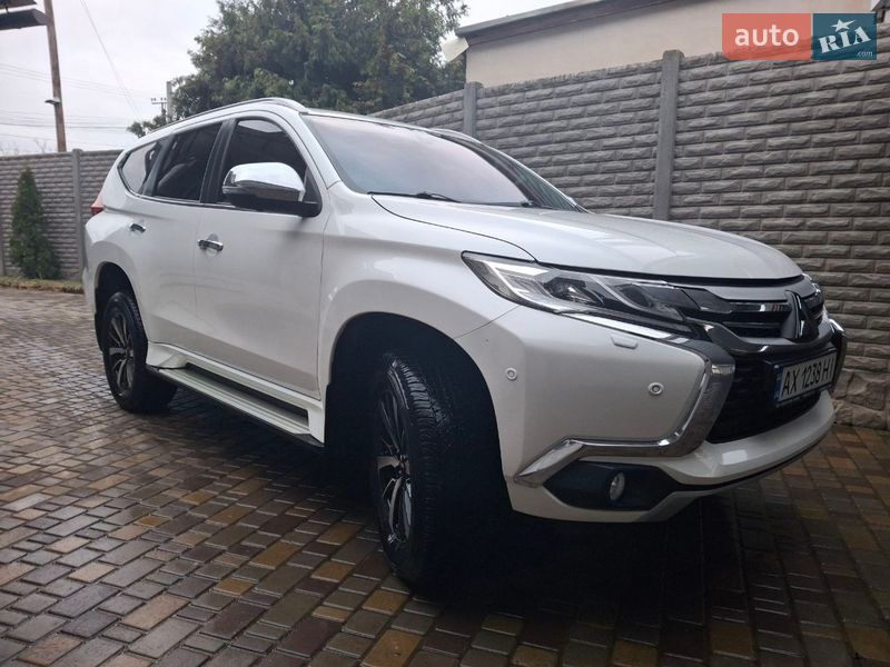 Внедорожник / Кроссовер Mitsubishi Pajero Sport 2018 в Харькове