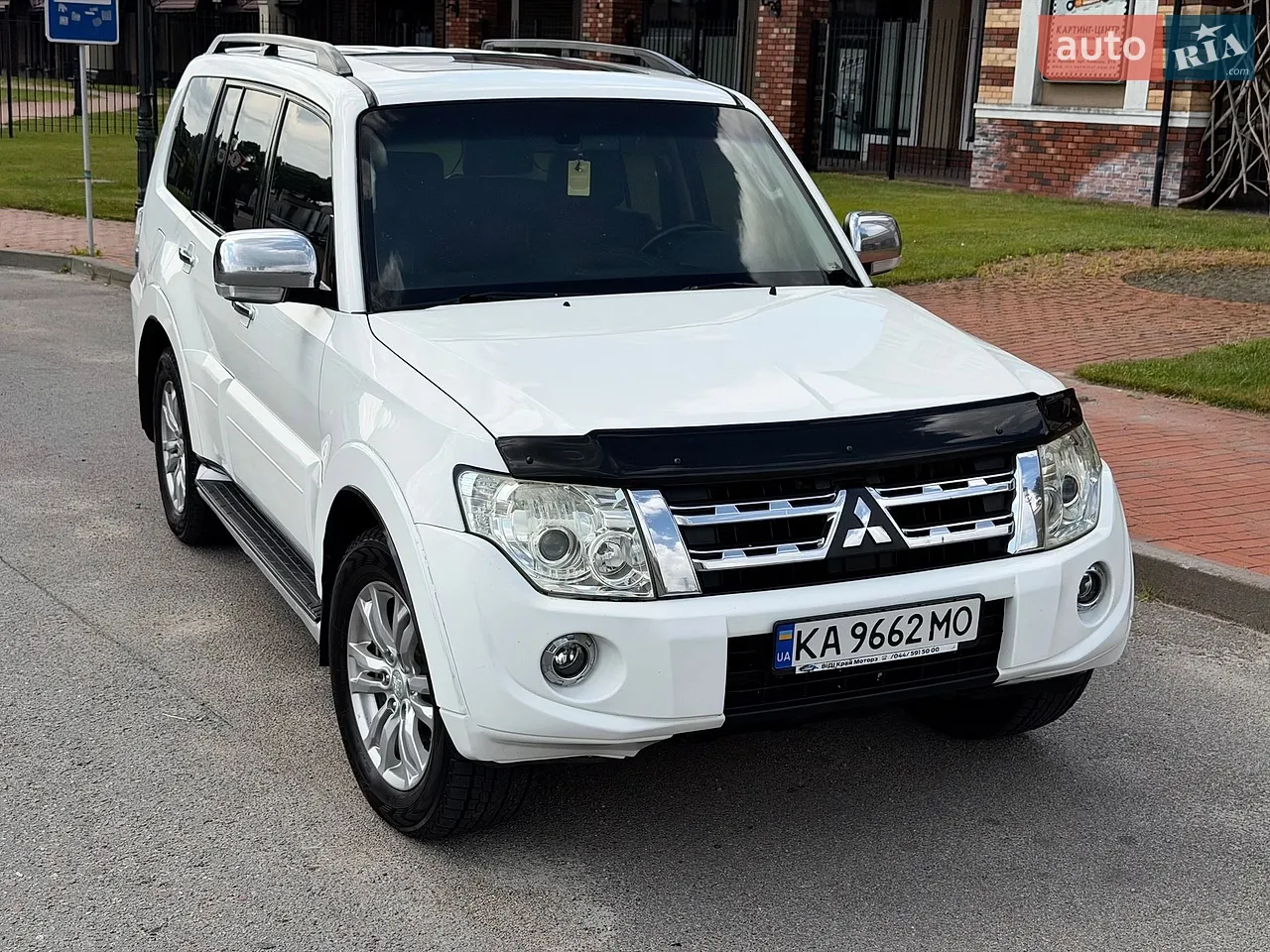 Mitsubishi Pajero Wagon 2013 photo 4